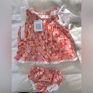 NWT bella bliss Orange Daisy Floral Eyelet Trim Bloomer Set. Size 24 months.